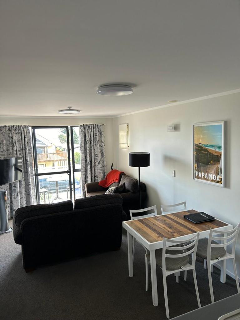 Fabulous Apartment In The Atrium, Mt Maunganui เมาท์มองานุย ภายนอก รูปภาพ
